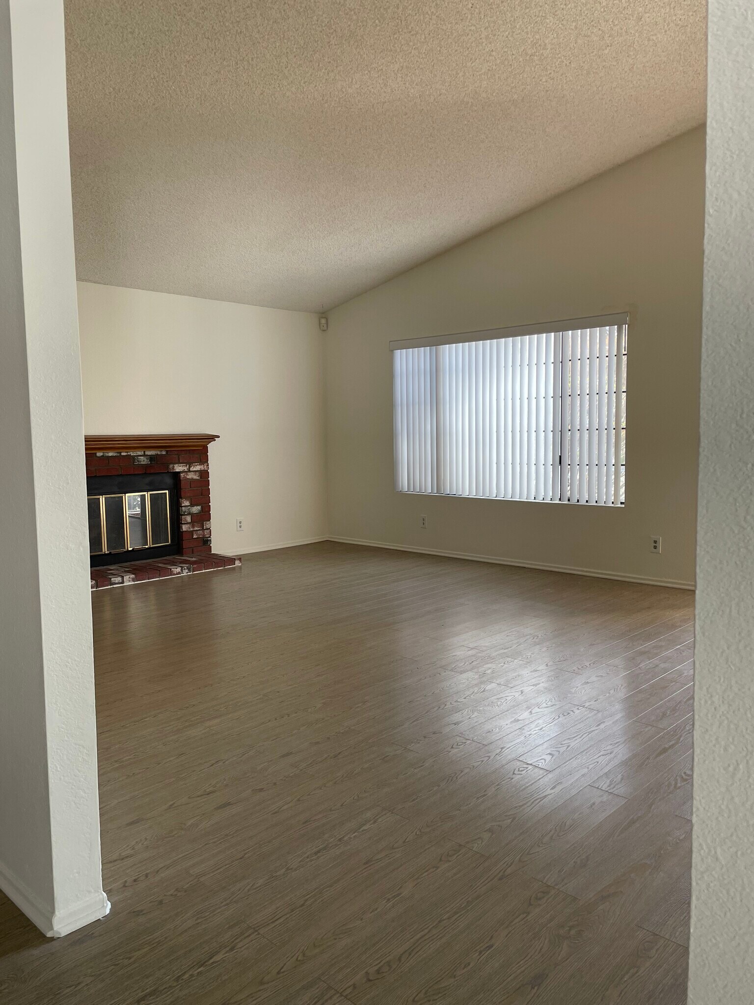 Building Photo - 37108 La Contempo Ave