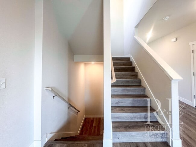 Building Photo - 4219 Nettle Dr SE