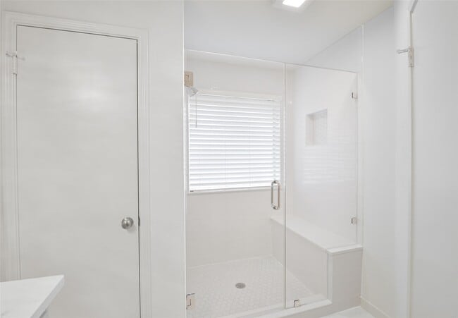 Building Photo - 2610 Sherwood Hollow Ln