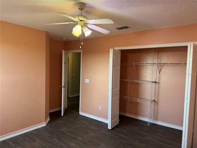 Building Photo - 1219 Kempton Chase Pkwy