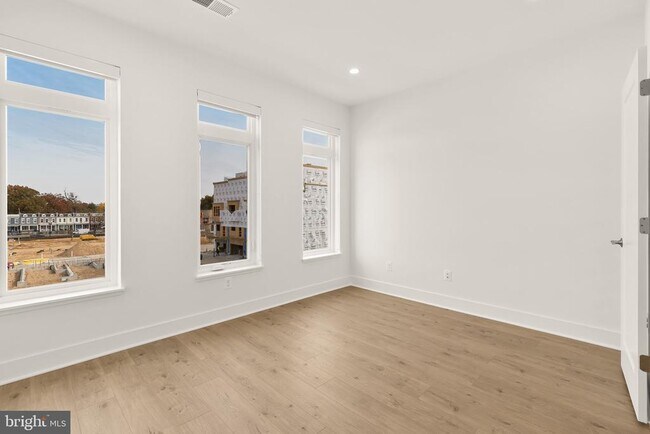 Building Photo - 2608 Olmsted Ct NW