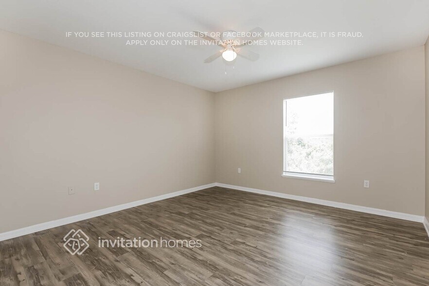 Building Photo - 1501 Alhambra Crest Dr