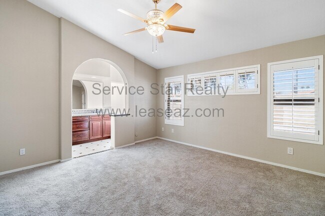 Building Photo - 3110 N 114th Dr