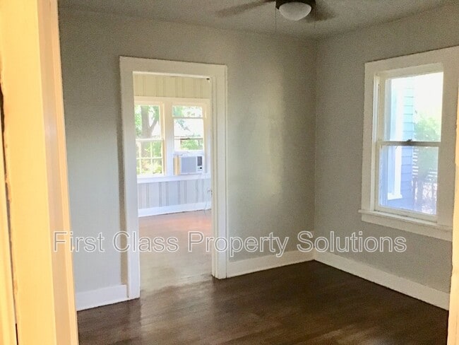 Building Photo - 3125 NW 14th St