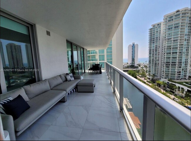 Building Photo - 300 Sunny Isles Blvd