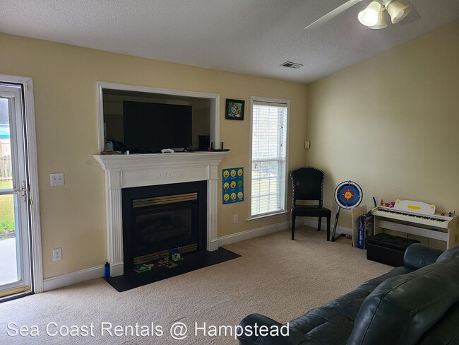 Building Photo - 3 br, 2 bath House - 305 Celtic Ash Street