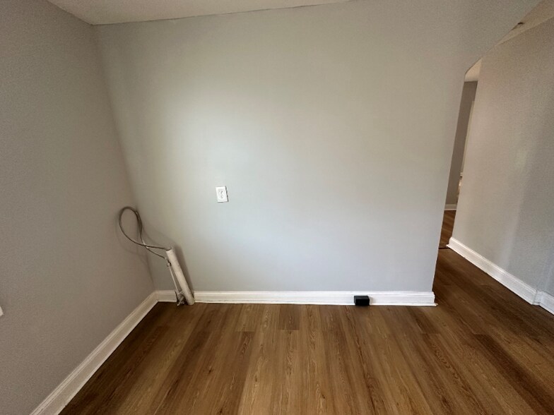 Building Photo - 1717 Mc Quade St