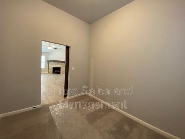 Building Photo - 8513 NW 77th Pl