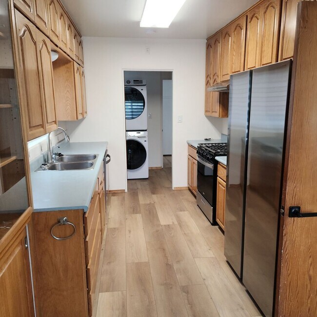 Building Photo - Charming Morley Field 3 bed 2 bath Home, p...