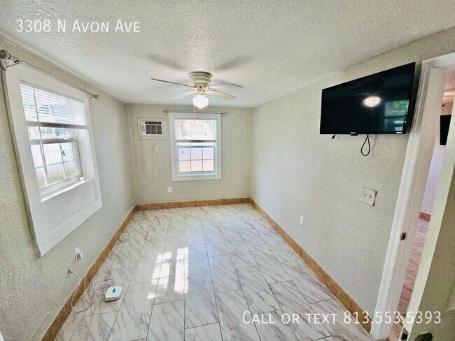 Building Photo - 3308 N Avon Ave
