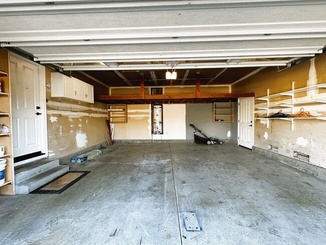 Building Photo - 1513 Mary Pl