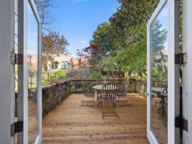 Building Photo - 760 Haight St