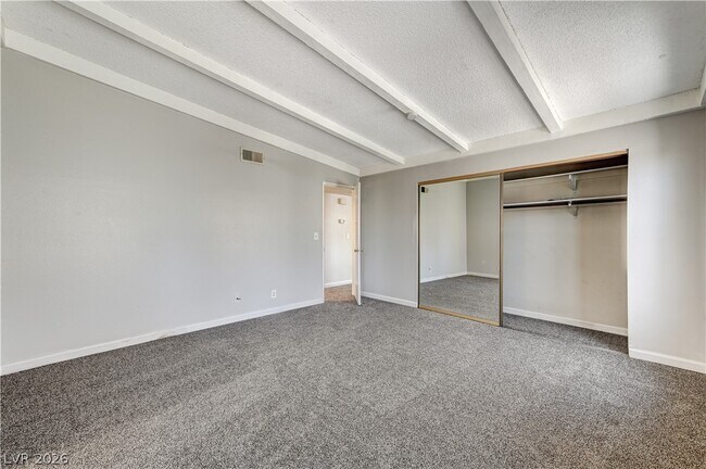 Building Photo - 6149 W Oakey Blvd