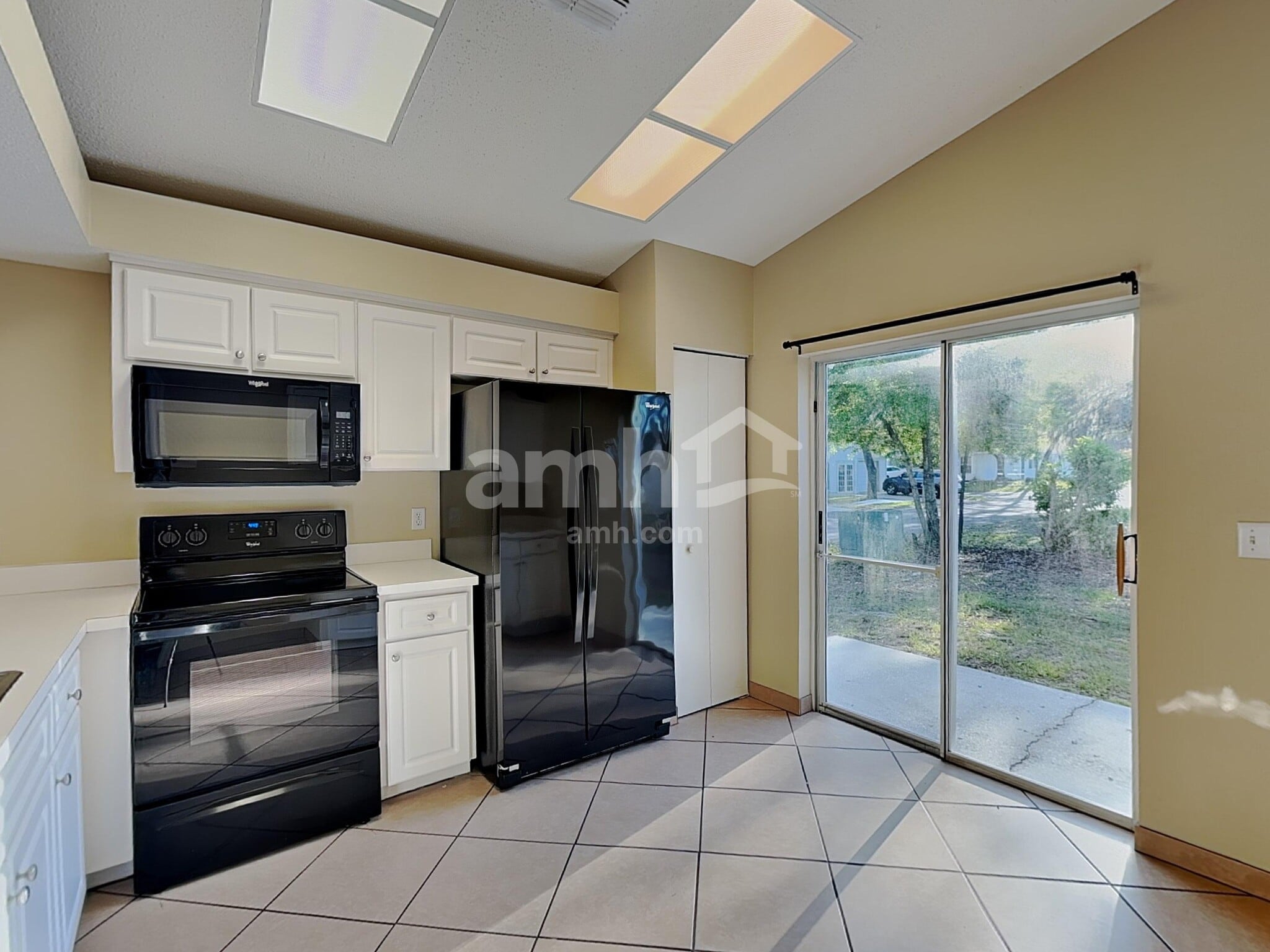 Building Photo - 7831 Chadwick Dr