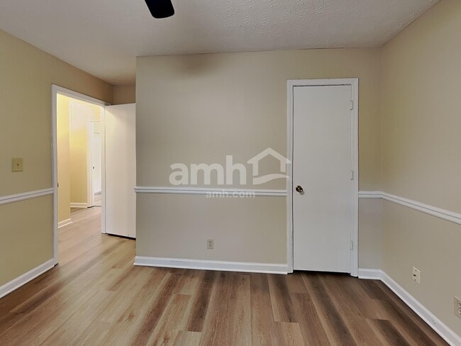 Building Photo - 3664 Stonewall Dr NW