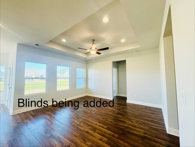 Building Photo - 2422 Capri Ct