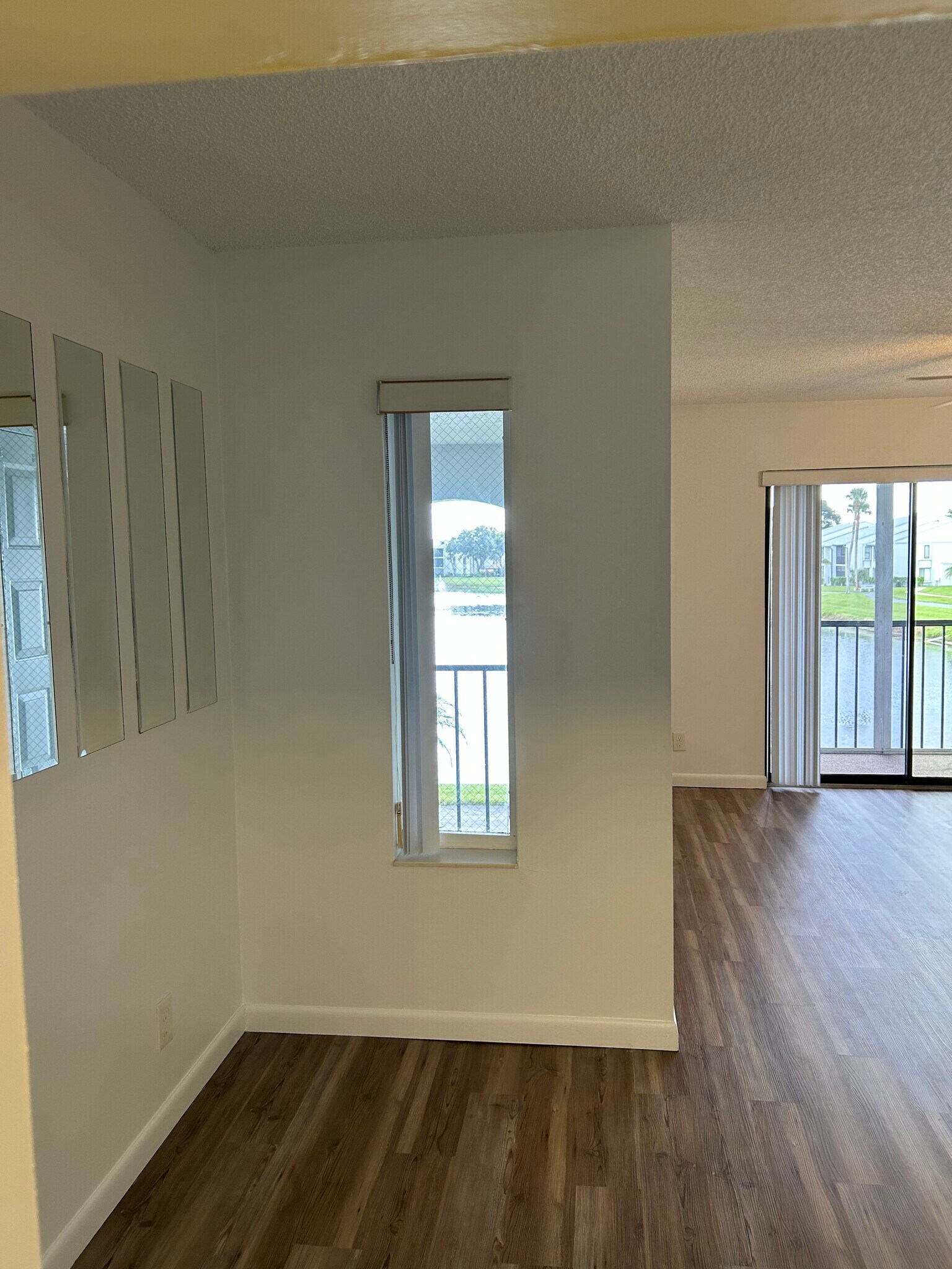 Building Photo - 1004 Green Pine Blvd