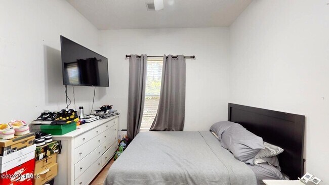 Building Photo - 3169 Pine Hill Dr SW