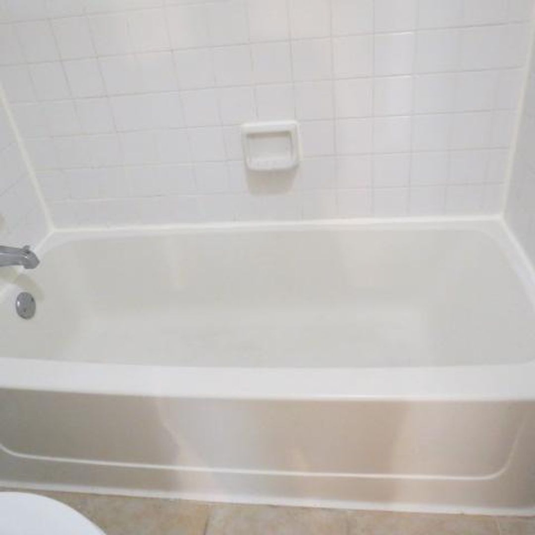 Building Photo - Altamonte Springs 1/1 condo in Gated Commu...
