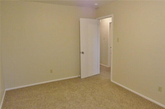 Building Photo - 12107 Tanglebriar Trail