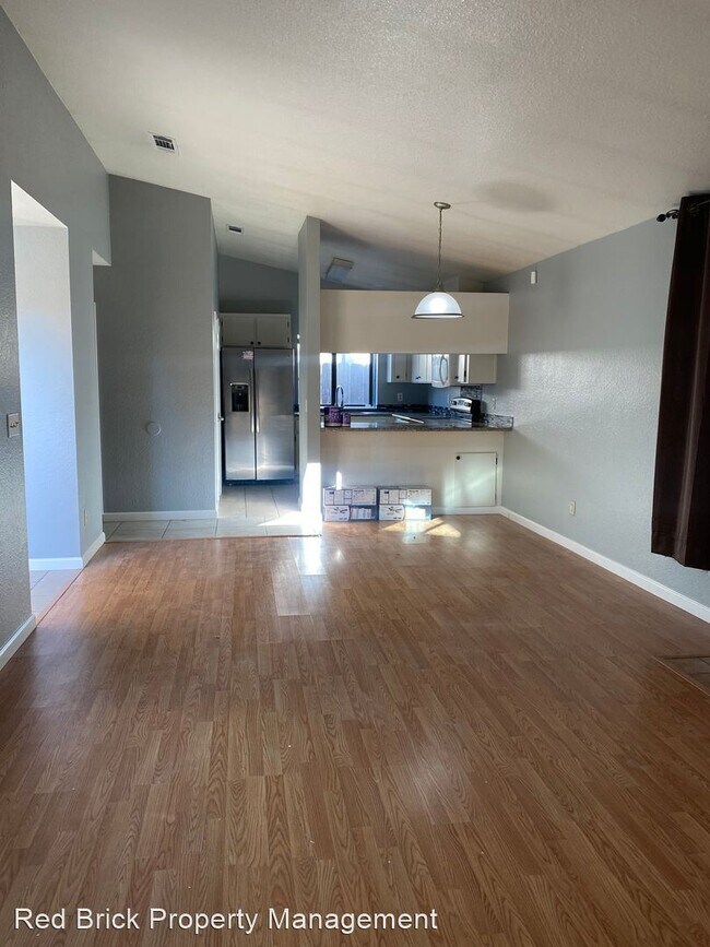 Building Photo - 3 br, 2 bath House - 1610 Central Ave.