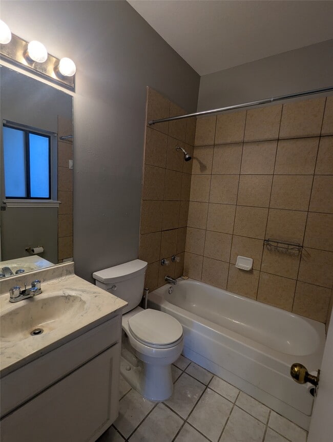 Building Photo - 601 Nelray Blvd