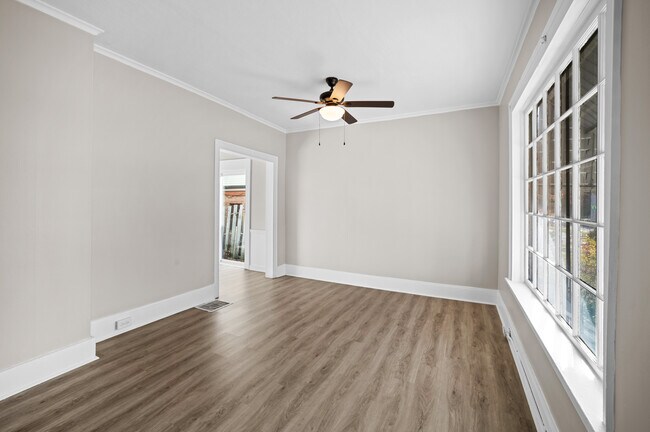 Building Photo - 1236 Underwood Ave SE