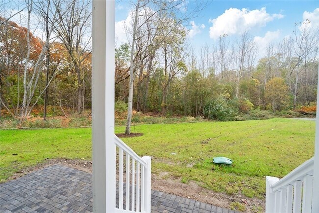 Building Photo - 515 Mendon Rd