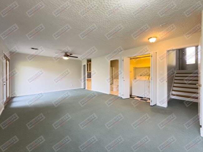 Building Photo - 2 bedroom home in Indian Hills