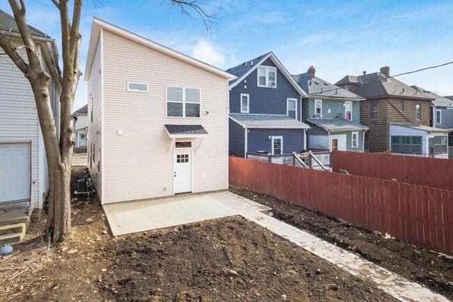 Building Photo - 55 Brehl Ave