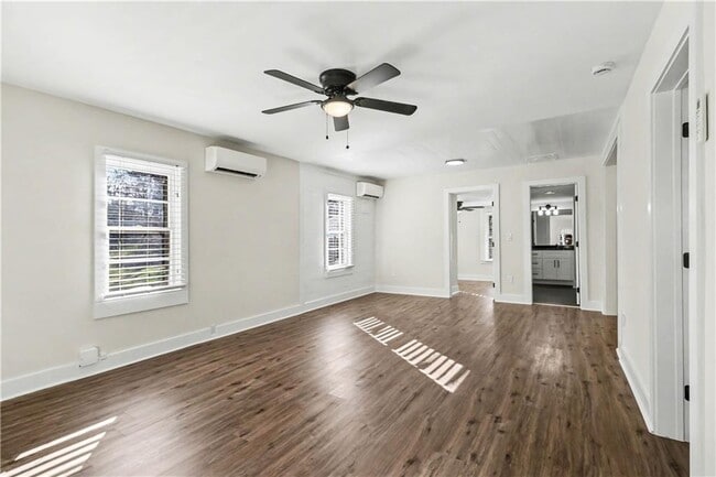 Building Photo - 257 Stegall Dr