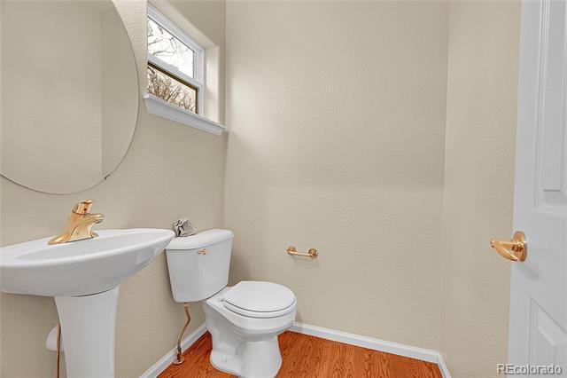 Building Photo - 2233 Watersong Cir