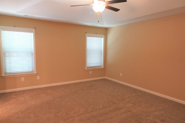 Building Photo - 161 Tiara Ridge Ln