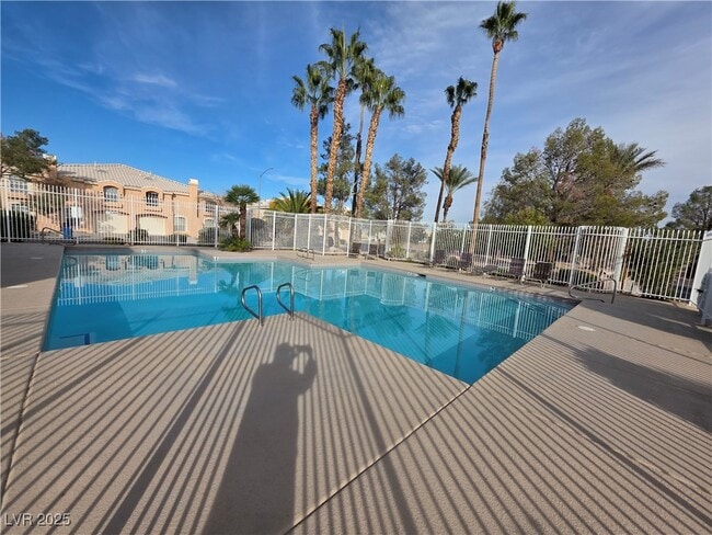 Building Photo - 8453 Vast Horizon Ave