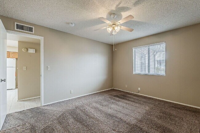 Building Photo - 4328 E Capri Ave