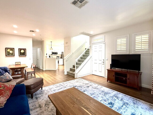 Building Photo - Vibrant 3 Bedroom Townhome in Bressi Ranch