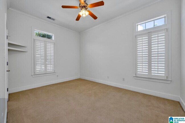 Building Photo - 6285 S Clubview Cir