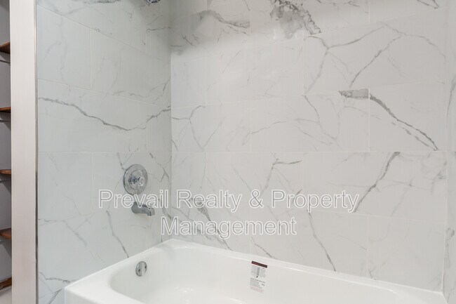 Building Photo - 5418 Tam O Shanter Dr