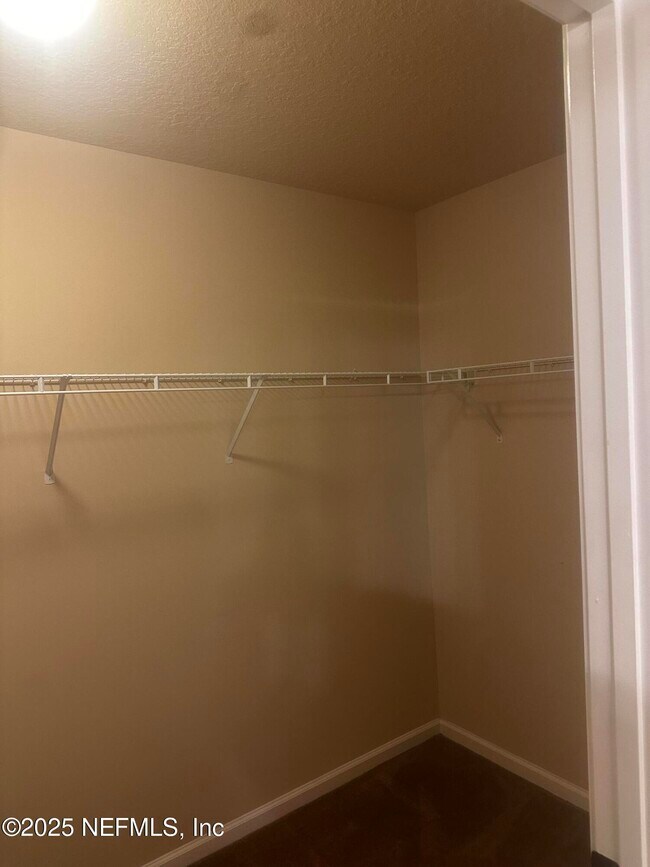 Building Photo - 45157 Ingleham Cir