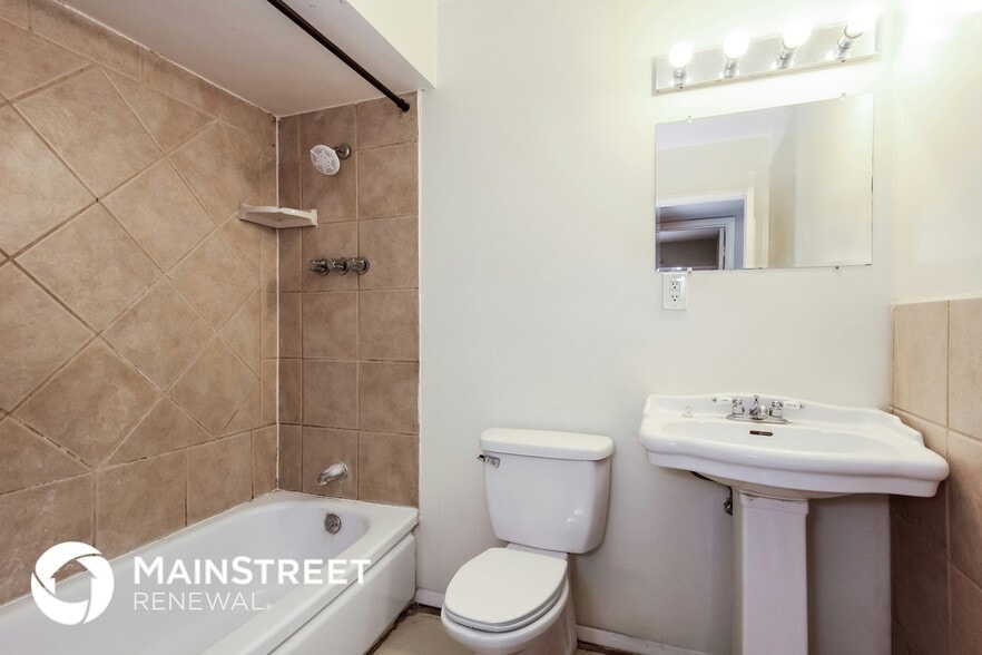 Building Photo - 4436 N 47th Ave