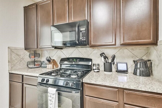 Building Photo - 11514 Dahlia Dale Dr