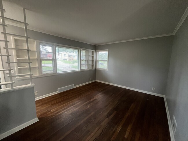 Building Photo - 6531 N 34th St