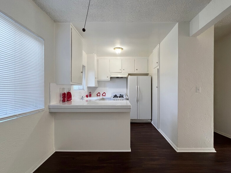 Building Photo - 4419 W 171st St