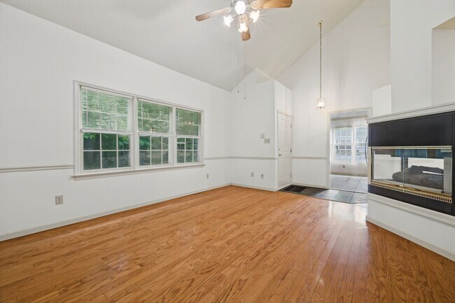 Building Photo - 109 Larkspur Hollow