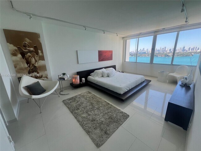 Building Photo - 1000 West Ave