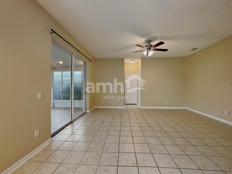 Building Photo - 1226 Loretto Cir