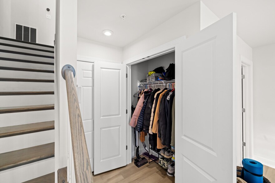 Building Photo - 3582 Stella Blue Dr