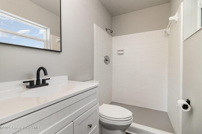 Building Photo - 175 Melaleuca Dr