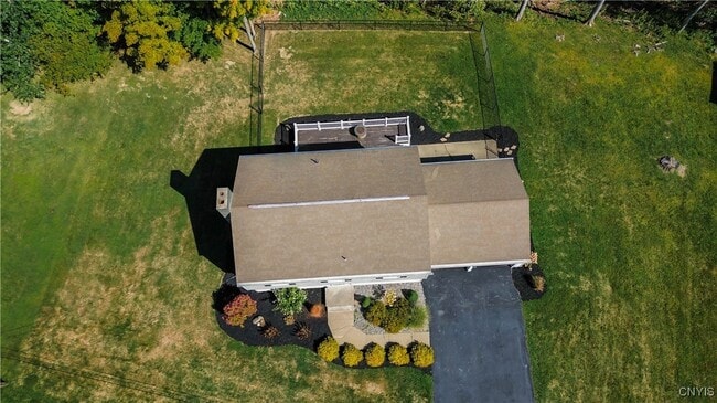 Building Photo - 916 Westwood Dr