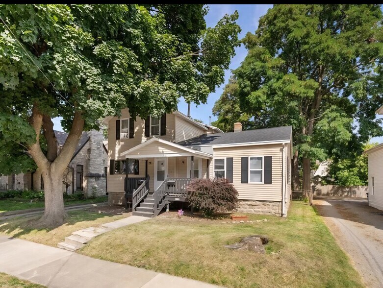 Primary Photo - 660 Franklin St